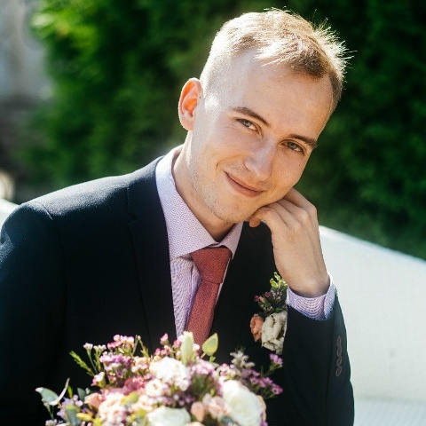 Андрей Аникин