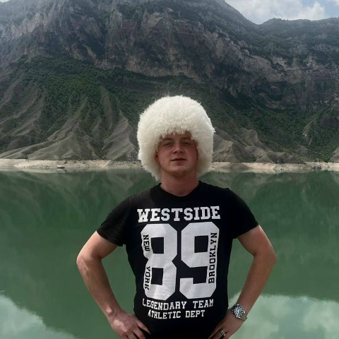 Никита Устинов